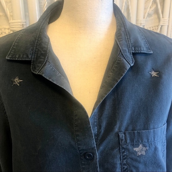 cloth & stone Top Shirt Chambray Blue with Scattered Silver Stars ANTHRO Medium - Picture 6 of 16